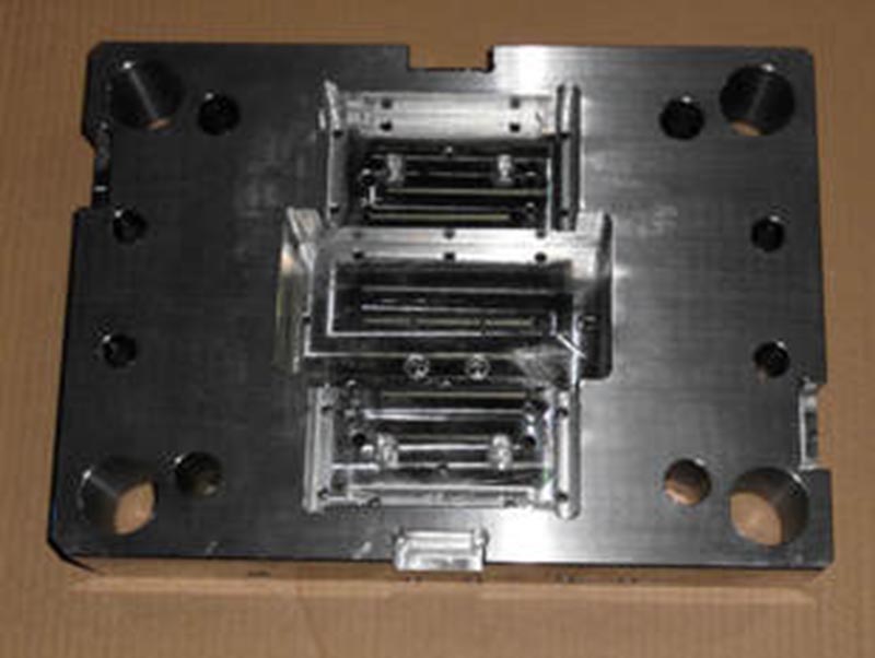 侯马精密塑料模-06